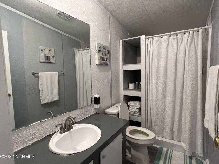 Vila Quiet Gateway Close To The Marina, Beach And Base Sneads Ferry Exteriér fotografie